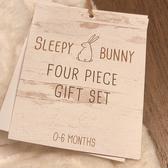 Sleep Bunny 4 piece gift set - Picture 2 of 3